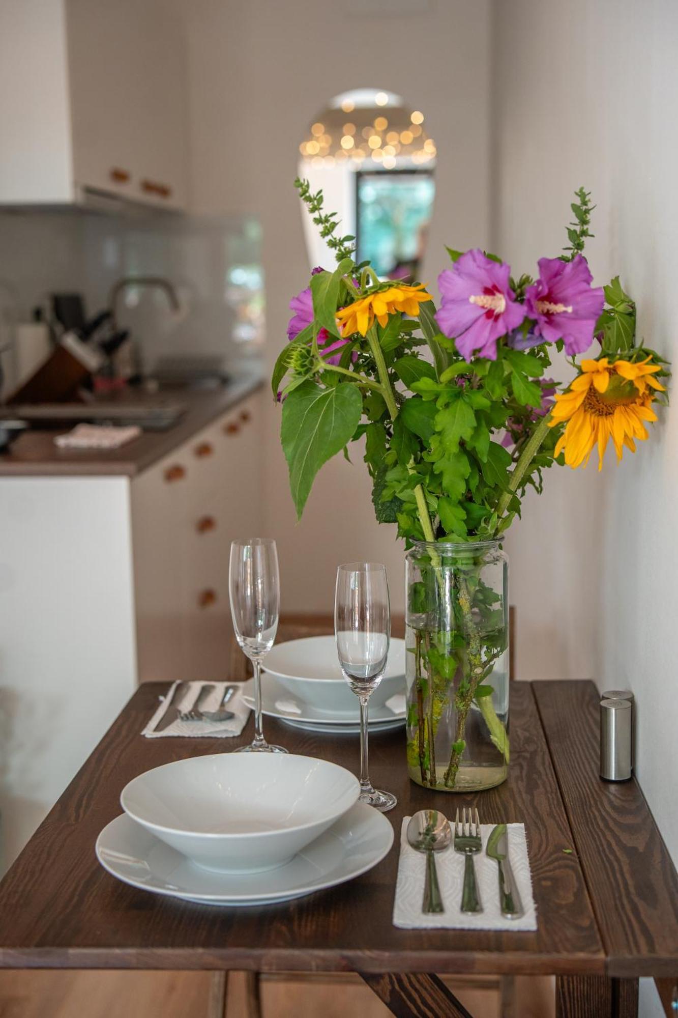 Apartman Spaleny Mlyn Lisnice ภายนอก รูปภาพ