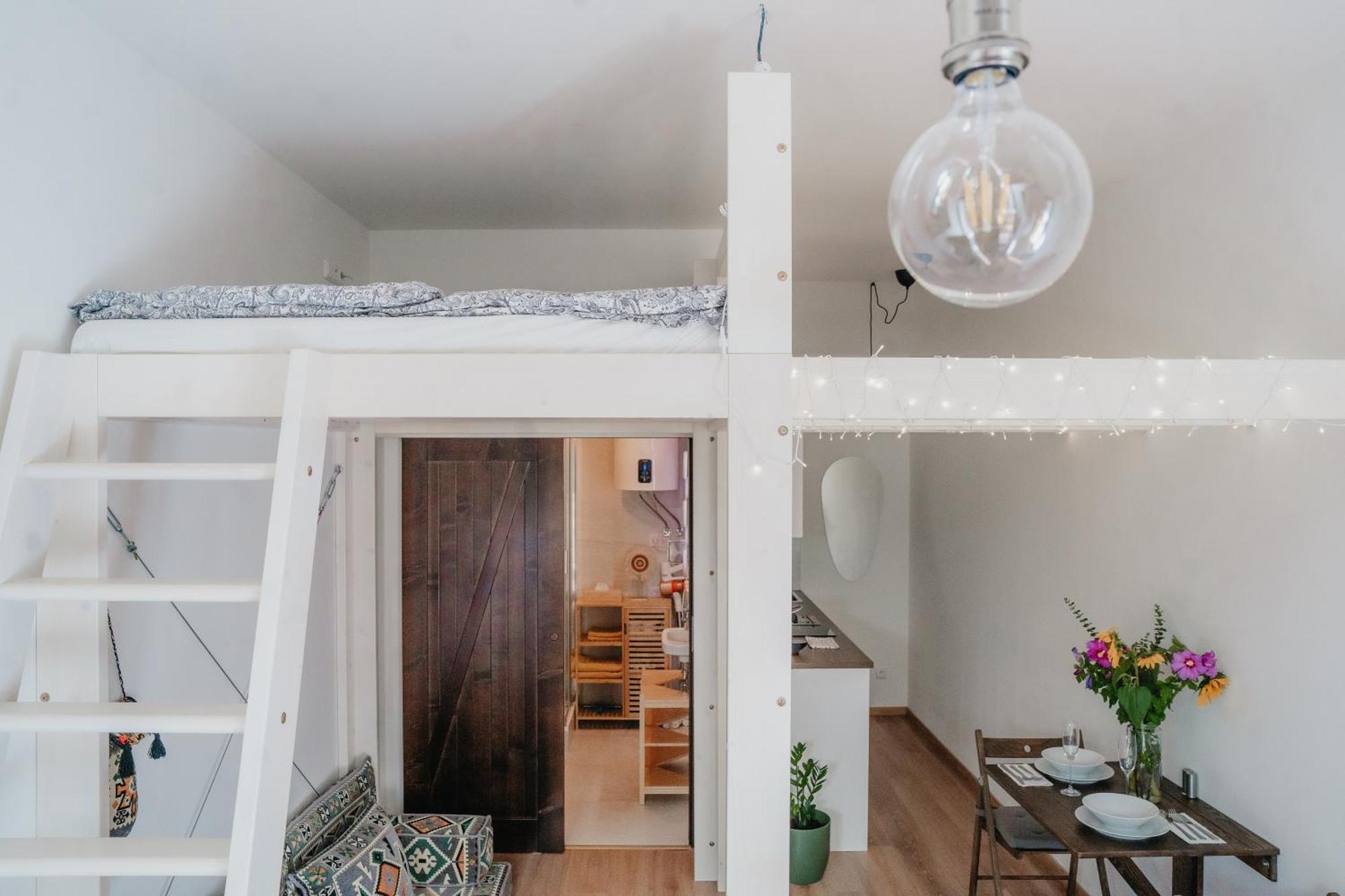Apartman Spaleny Mlyn Lisnice ภายนอก รูปภาพ