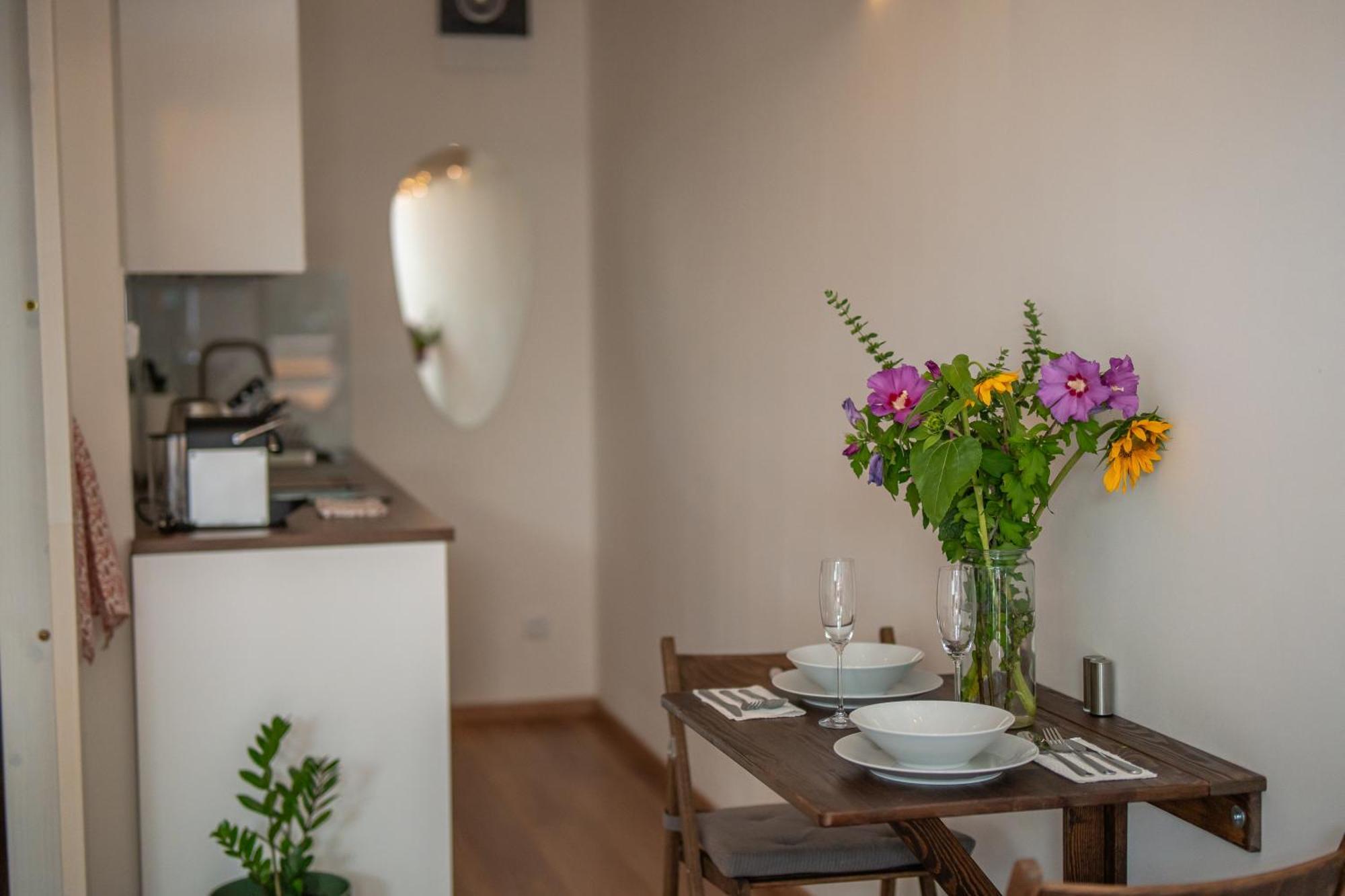 Apartman Spaleny Mlyn Lisnice ภายนอก รูปภาพ