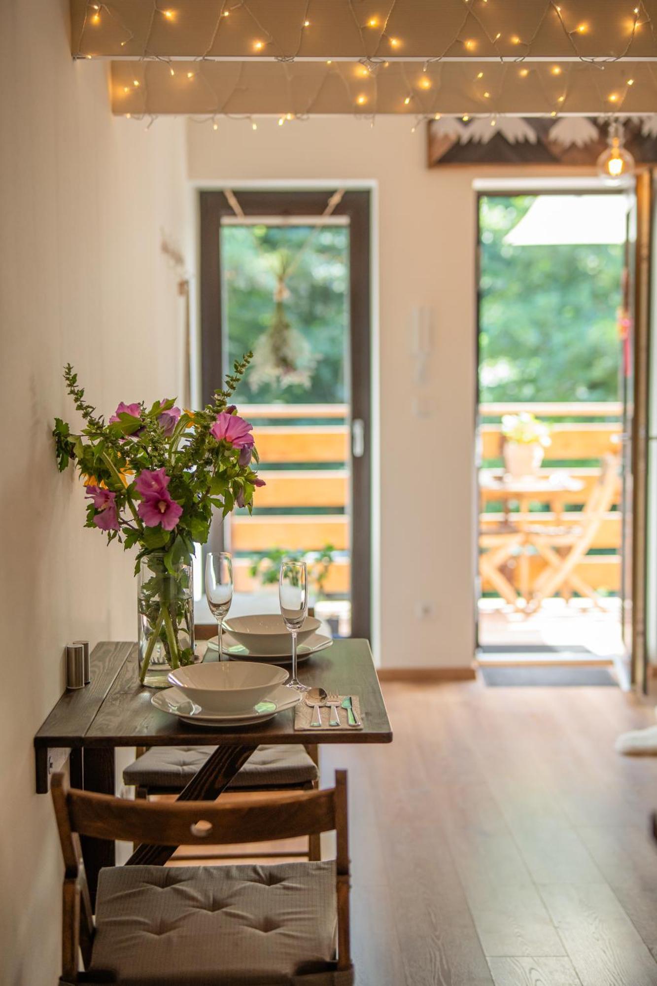 Apartman Spaleny Mlyn Lisnice ภายนอก รูปภาพ